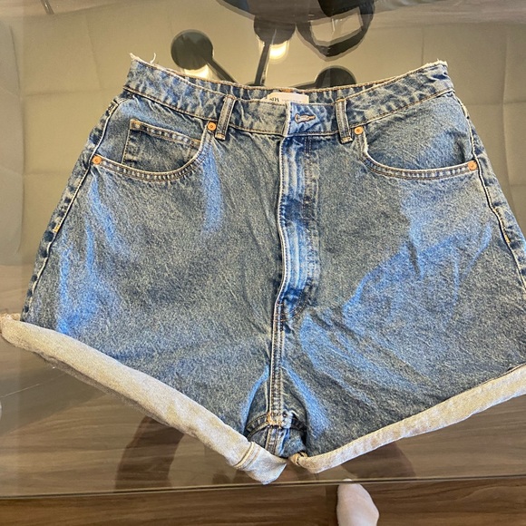 ZARA mom jeans shorts, size 12 - Picture 6 of 6